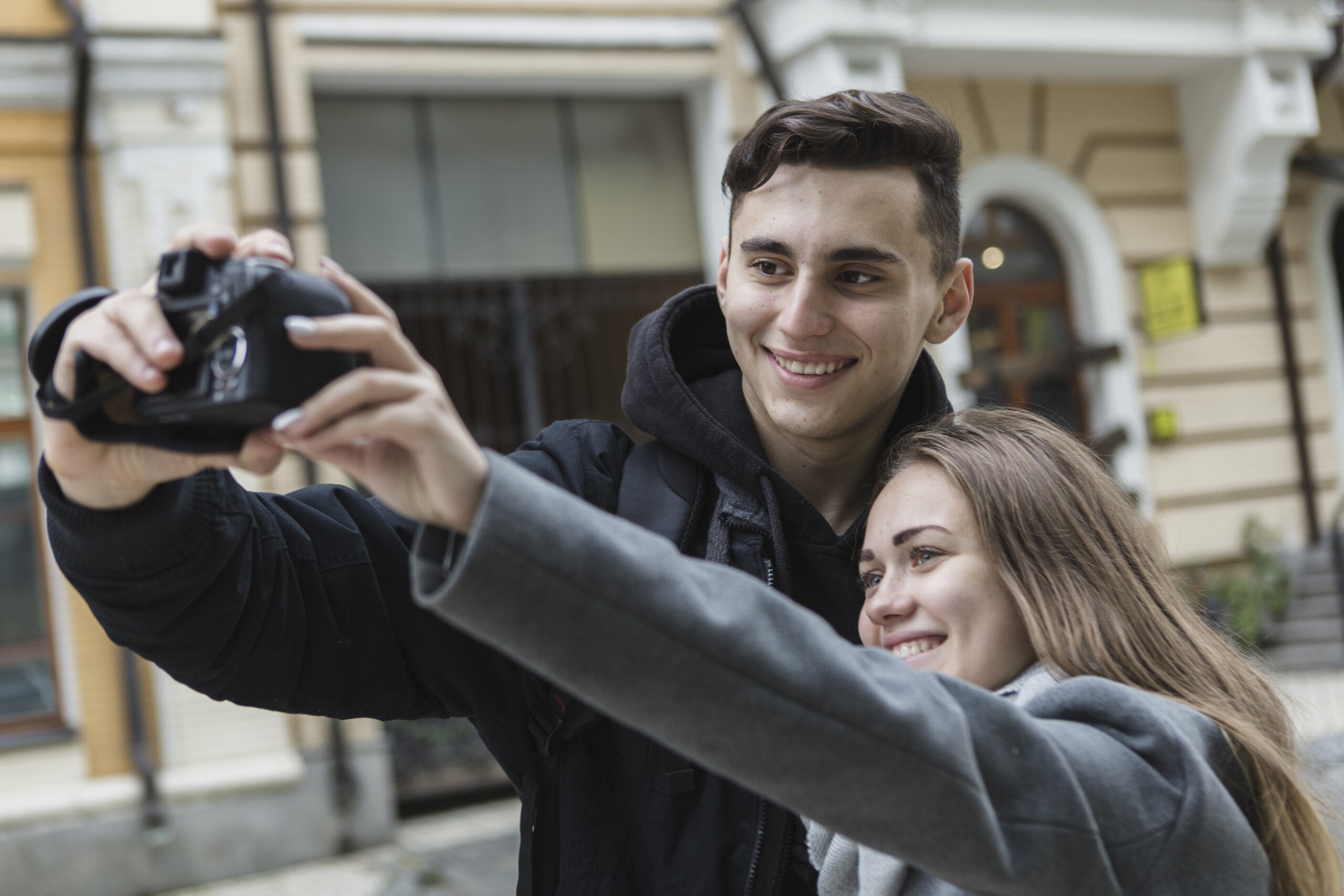 Casais de creators podem gerar juntos até 12,5% de engajamento a mais em campanhas