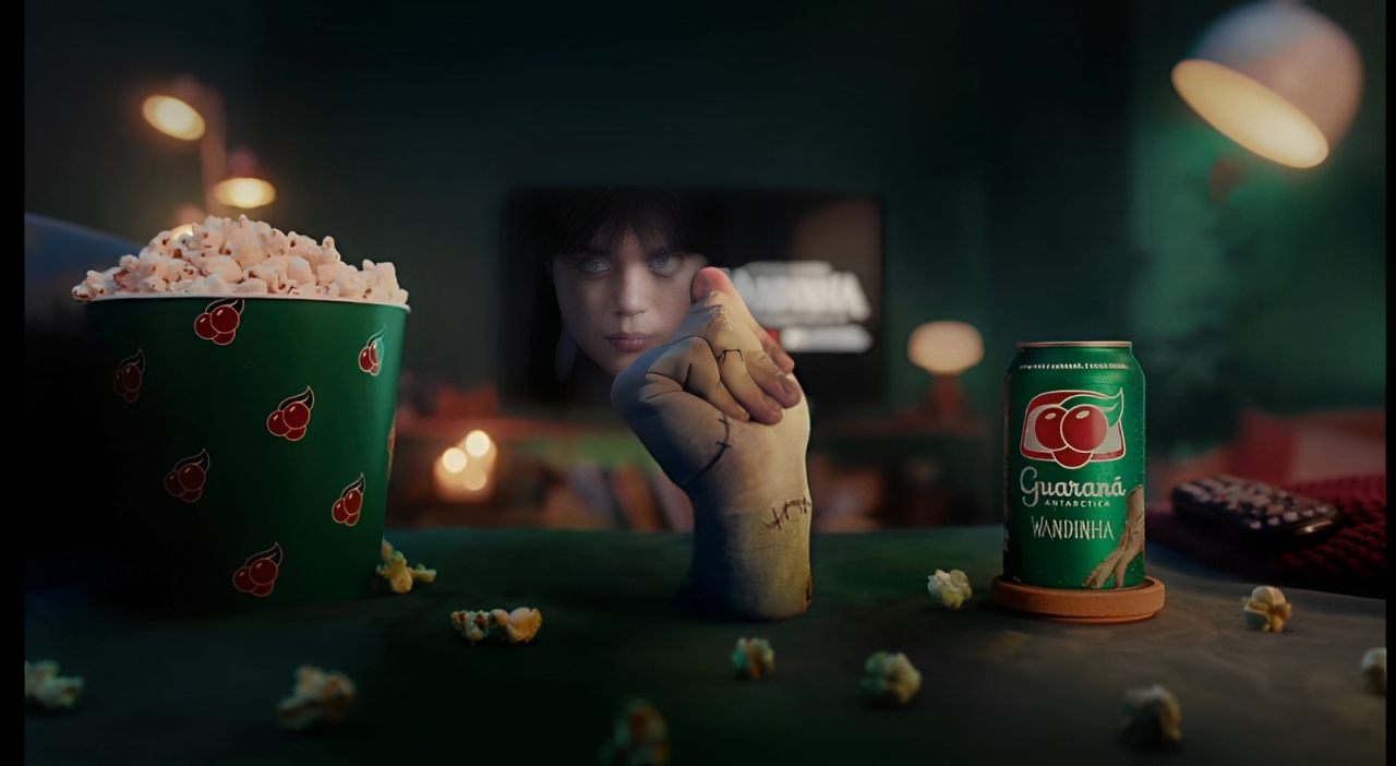 Hit publicitário dos anos 90 da Guaraná, ganha remake, para lançamento da 2ºtemporada de Wandinha